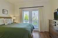 Bedroom Coral Villa by Avantstay Close 2 DT Key West Shared Pool & Patio!