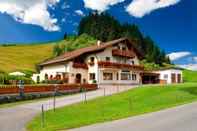Luar Bangunan Bergquell Tirol