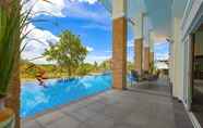 Swimming Pool 2 Luxury Mansion 6 BR on Golf Course JB