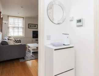 Lain-lain 2 Homely 2 Bedroom Flat Near Embankment Station