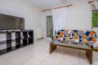 Khu vực công cộng Lovely Cozy Discrete Apartment in Orestiada