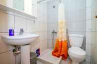 Phòng tắm bên trong Lovely Cozy Discrete Apartment in Orestiada