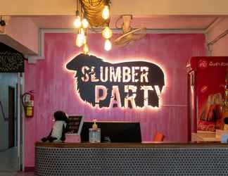 Lobi 2 Slumber Party Kuta Bali