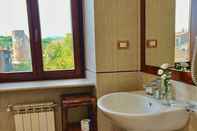 In-room Bathroom Albergo Mingone