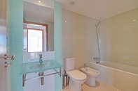 In-room Bathroom Tavira Formosa BAY 2 by Homing