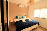 Bedroom Quarteira Design by Homing