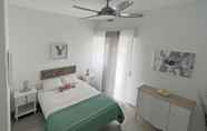 Kamar Tidur 5 Faro Casa AL Reis by Homing