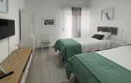 Kamar Tidur 4 Faro Casa AL Reis by Homing