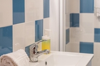 In-room Bathroom Lagos Classic by Homing