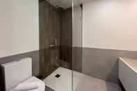 In-room Bathroom Faro Design 1 by Homing