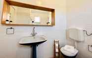 In-room Bathroom 5 Arma O DE P RA Twins 1 With Pool by Homing