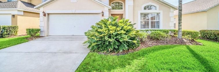 Exterior 5BR Resort Home w Private Pool - Near Disney