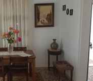 Kamar Tidur 6 Charming 3-bed House in Tyros