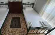 Kamar Tidur 2 Charming 3-bed House in Tyros