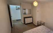 Bilik Tidur 4 Inviting 6-bed House in Nuneaton