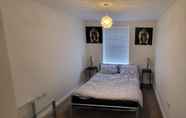 Bilik Tidur 2 Inviting 6-bed House in Nuneaton