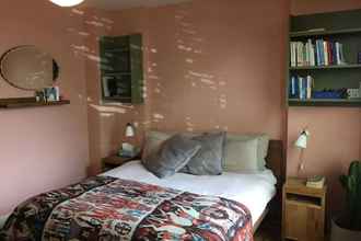 Bilik Tidur 4 Stylish 1 Bedroom Apartment in Vibrant London Fields