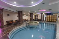 Swimming Pool Hotel and Spa Idila