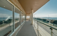 Common Space 4 Grand Modern Seaside With View