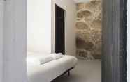 Bedroom 4 SV5 in Oporto With 1 Bedrooms and 1 Bathrooms