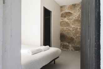 Bedroom 4 SV5 in Oporto With 1 Bedrooms and 1 Bathrooms