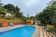 สระว่ายน้ำ Rainbow Forest Paradise Resort and Camping Area by Cocotel