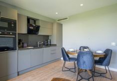 Bilik Tidur 5 Splendid Suite Close to Beach in Bodrum