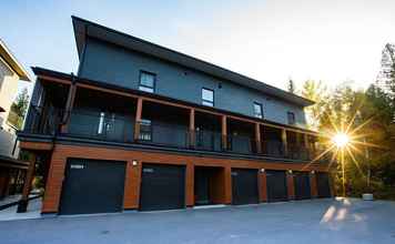 Exterior 4 Orford Condo by Revelstoke Vacations