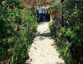 Exterior 2 Angel Island Eco Resort