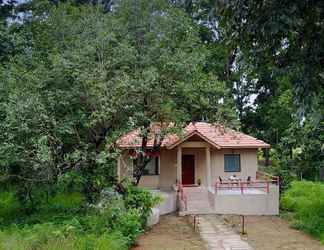 Exterior 2 Tathastu Kanha - The Serenity Retreat