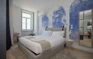 Kamar Tidur 6 Liiiving -Luxury Beachfront Apartment II