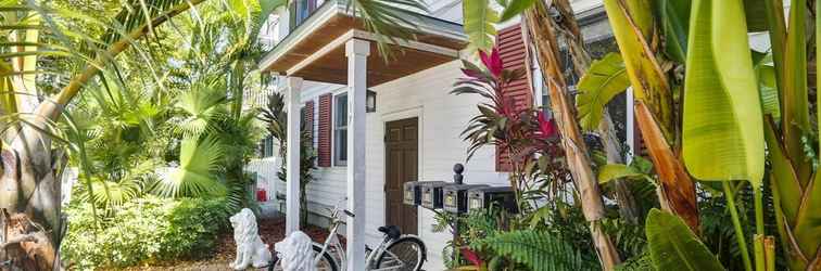 Exterior Emma's Secret by Avantstay Heart of Old Town w/ Shared Pool Month Long Stays Only