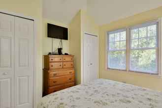 Bedroom 4 A Little Slice Of Paradise by Avantstay Communal Pool, Screened in Porch, Great Location! Month Long Stays