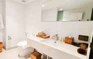 Toilet Kamar 2 RXV Wellness Village