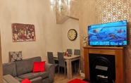 Ruang Umum 7 Beautiful 2-bed House in Sunderland