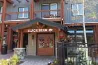 Exterior Jackpine & Black Bear Condos