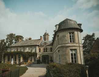 Exterior 2 Le Château d'Aubry