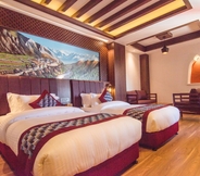 Kamar Tidur 6 Everest Boutique Hotel