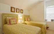 Kamar Tidur 4 Barry's Marbella North Vacation Home