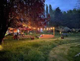 Exterior 2 8-bed Lotus Belle Mahal Tent in The Wye Valley