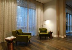 Lobi 6 Dream Suites at River East