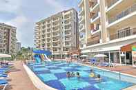 Swimming Pool Marvelous Resort With Shared Pool in Alanya