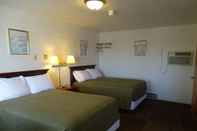 Bedroom Prairie Winds Motel