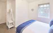 Kamar Tidur 4 Host Stay Den Westcliff