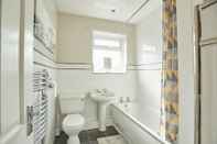 Toilet Kamar Host Stay Crawford House