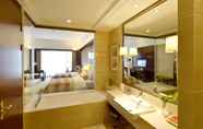 In-room Bathroom 5 Guizhou Park Hotel Liupanshui