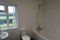 Toilet Kamar 3-bed Cottage in Quiet & Green Wallington