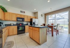 Kamar Tidur 5 Daniel s Solana House