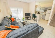 พื้นที่สาธารณะ 3 Lynval s Regal Palms Resort Townhome