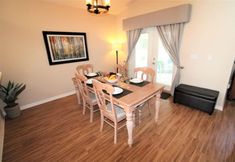 Phòng ngủ 7 Privacy at Highlands Reserve